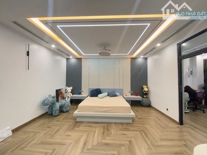 CỰC PHẨM KIM GIANG 45M2*4T DÂN XÂY, GẦN PHỐ Ở NGAY PHÂN LÔ Ô TÔ ĐỖ, KINH DOANH TỐT CHỈ 1TỶ - 5