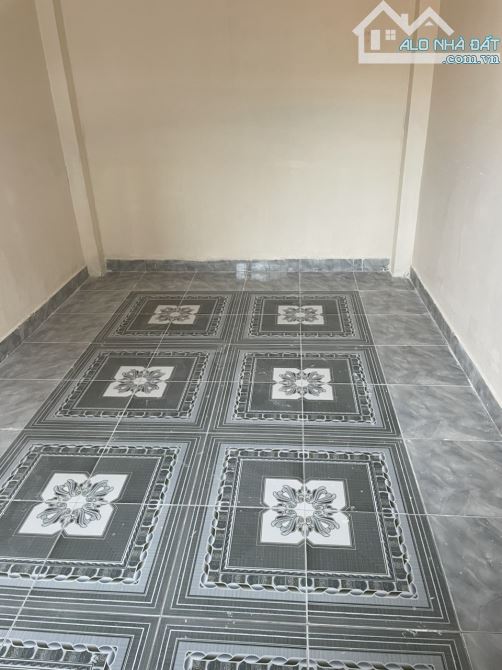CHO THUÊ NHÀ HẺM XE HƠI HUỲNH TẤN PHÁT QUẬN 7 . DT6 X11M -3 TẦNG-4 PN.  CHO Ở ĐÔNG NGƯỜI , - 5