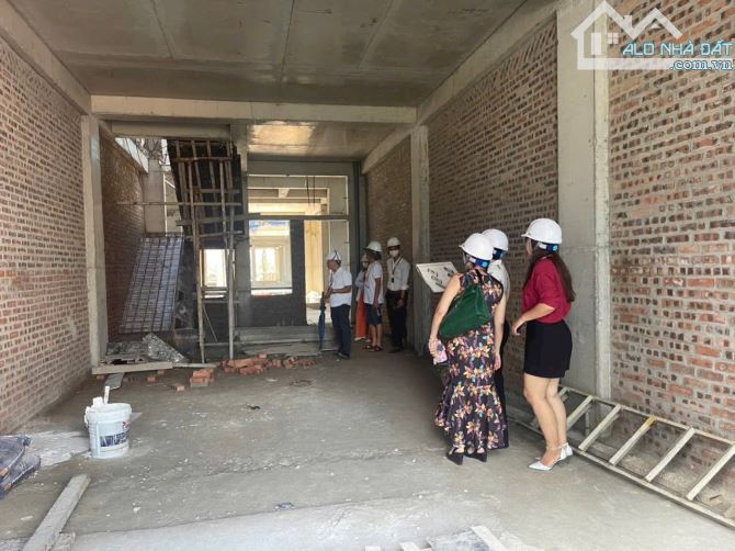 📣💁‍♀️CƠ HỘI ĐẦU TƯ HIẾM, CHỈ ~51tr/ 1m2 – SỞ HỮU CĂN LIỀN KỀ  TÂY THĂNG LONG 241 m2 FULL - 5