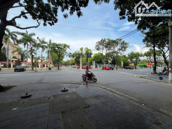 Cho thuê nhà Bùi Huy Bích, Hoàng Mai - Ô tô tránh, Vỉa hè, Thoáng trước sau, Thang máy - 5