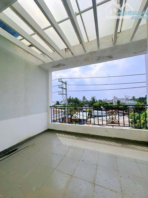 Nhà 1 Trệt 2 Lầu ( 4.3M x 11.5M ) cách Hà Huy Giáp 200m Q12 - 5