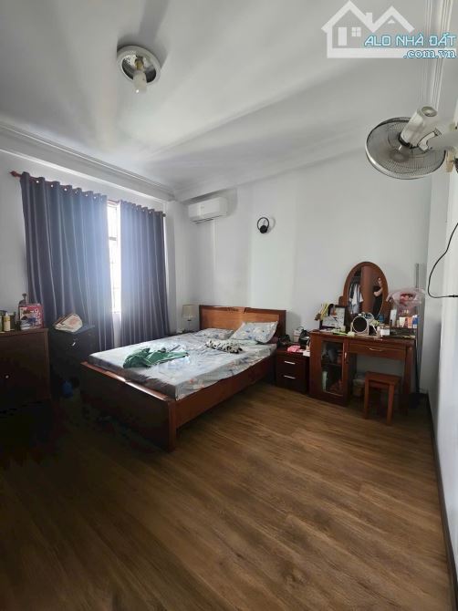 Quận Tân Bình-Nhà đẹp-Đường 8M-Giáp Q10-Sát MT Ca Văn Thỉnh-P11-90m2-4,5x20-4tầng-4PN - 5