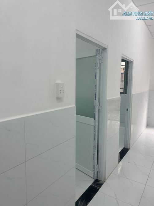 Bán nhà 2 MT Trần Văn Chẩm, 6.53x22 nở hậu 8m, giá 1 tỷ 300, SHR - 5