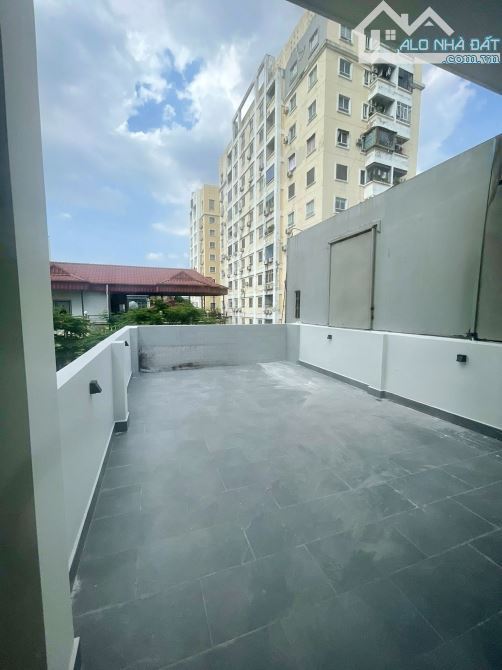 SIÊU PHẨM PHÂN LÔ HOÀNG CẦU - 62M2 - 5T THANG MÁY - GARA - Ô TÔ ĐỖ CỬA – SÁT VĐ1 - 5