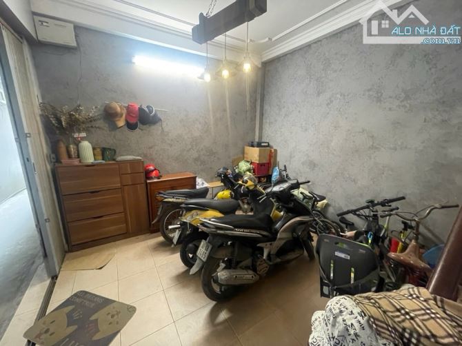 HIẾM CÓ KHÓ GẶP PHỐ LÊ TRỌNG TẤN-5M RA Ô TÔ TRÁNH-VÀI BƯỚC RA PHỐ LỚN-38M2-4 TẦNG-9,15 TỶ - 5