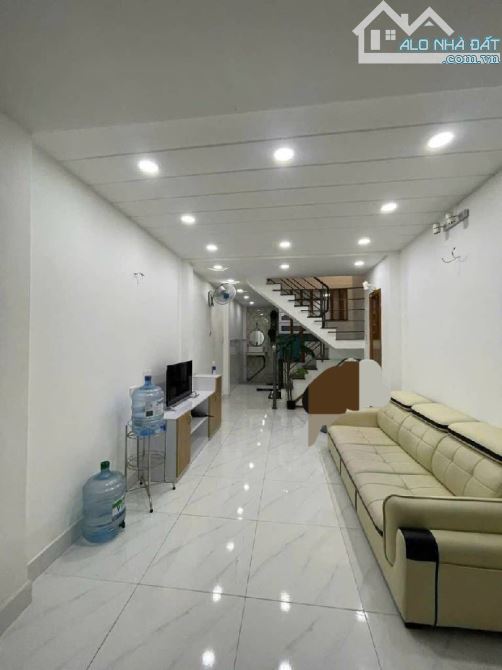 Bán nhà đẹp 3 tầng, Hẻm ba gác, 28m2, Đường số 2, P16, Gò Vấp, SHR, 3.85tỷ - 5