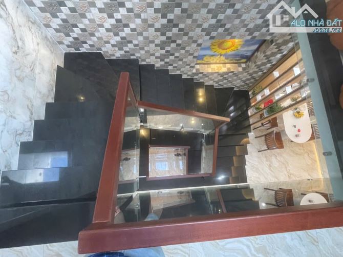 Nhà 3 tầng đường 7.5 Diệp Minh Châu - Hoà Xuân - 5