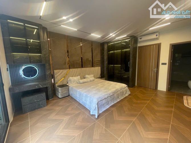 BÁN NHÀ MỚI KOONG LÕI BỒ ĐỀ 45M, 6T, MT 5M, THÔNG, FULL NỘI THẤT, GARA, THANG MÁY, NỞ HẬU. - 5