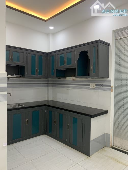 Nhà Q8 P6 mới + đẹp vào ở ngay - 4 x 10 - SHR - gần cầu Nhị Thiên Đường - Chỉ 4T6. - 5