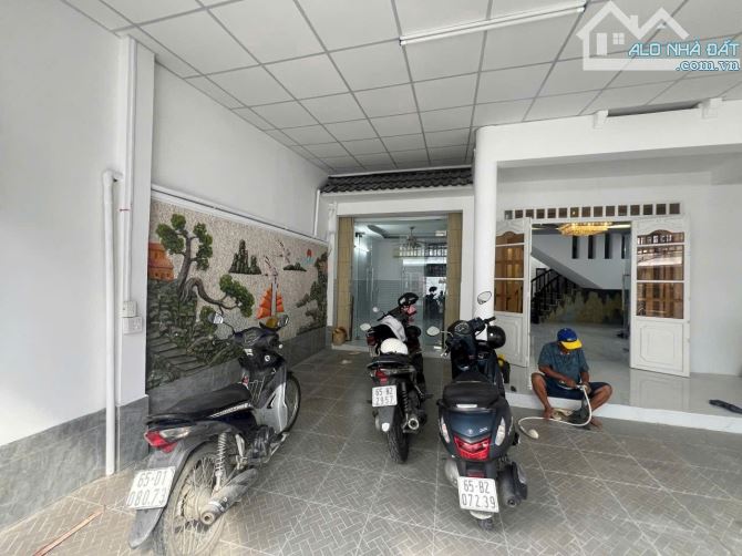 Bán Nhà Diện Tích 9 x 16 Trục Chính Hẻm 234 Hoàng Quốc Việt - 6