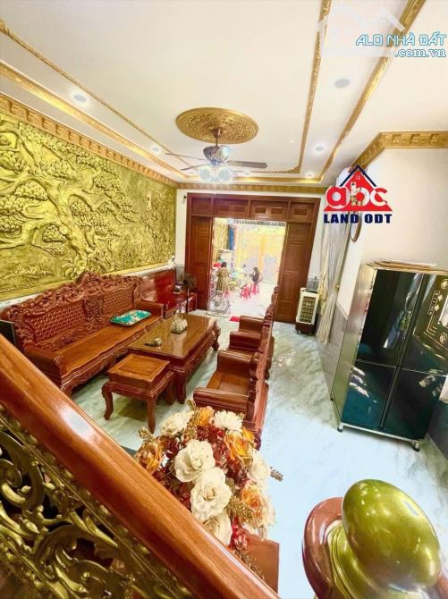 BÁN Biệt Thự 2 Mặt Tiền 1 Trệt 2 Lầu Ngay Trung Tâm p. Trảng Dài - Biên Hoà . - 6