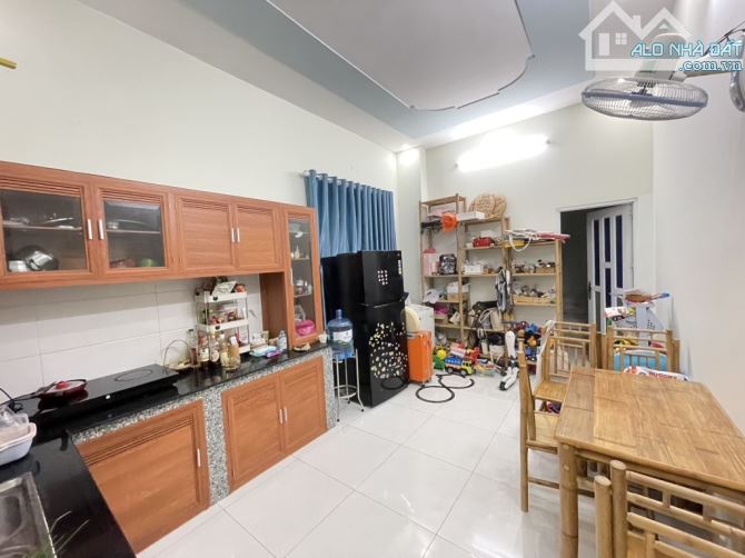 Bán Nhà Linh Xuân, Lô Góc 2MT -70m2, xe hơi thông,SHR,Chỉ 4 tỷ x - 6