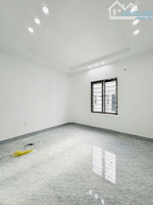 🏡🏡Bán nhà 3 tầng độc lập, sân cổng, cọc bê tông cực kì chắc chắn tại Quỳnh Hoàng, Nam Sơ - 6