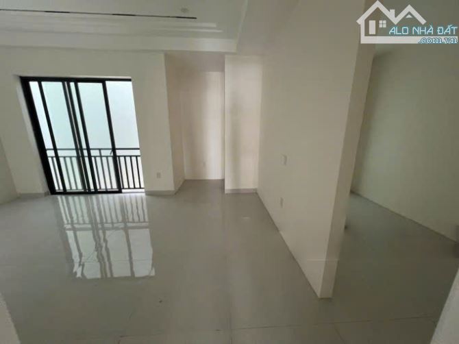 Top nhà xinh rẻ 8 x 20m 1 trệt 3 lầu Nguyễn Chí Thanh Q5 TP.HCM - 6