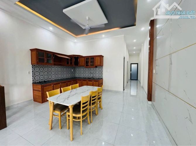 Nhà đẹp bán gấp nhà ở Thái Mỹ-Củ Chi. DT 126m2, giá 980triệu. SHR. - 6