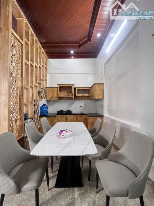 NHÀ HẺM 235 NGUYỄN VĂN CỪ – THÔNG HẺM 267 NVC - PHƯỜNG TÂN LẬP - 6