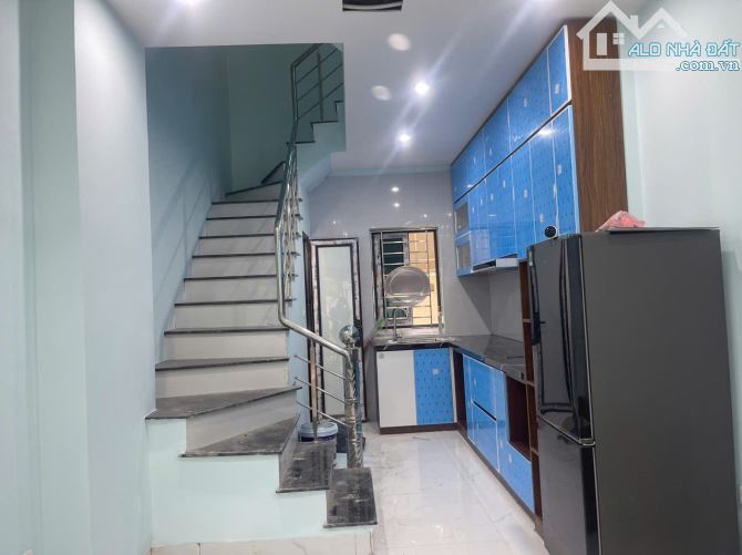 BÁN NHÀ PHỐ PHƯƠNG MAI, CẠNH VINCOM, ĐỐNG ĐA, 2 MẶT NGÕ, DT 35M2* 5 TẦNG* GIÁ 8.5 TỶ - 6