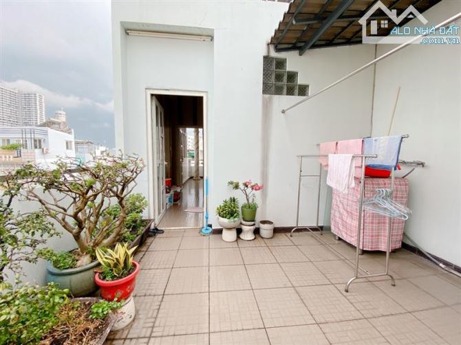 BÁ.N NHÀ HẺM XE HƠI - NGUYỄN CHÍ THANH - QUẬN 11 - 60M - 4 TẦNG 4PN - BTCT NHỈNH 12 TỶ - 6