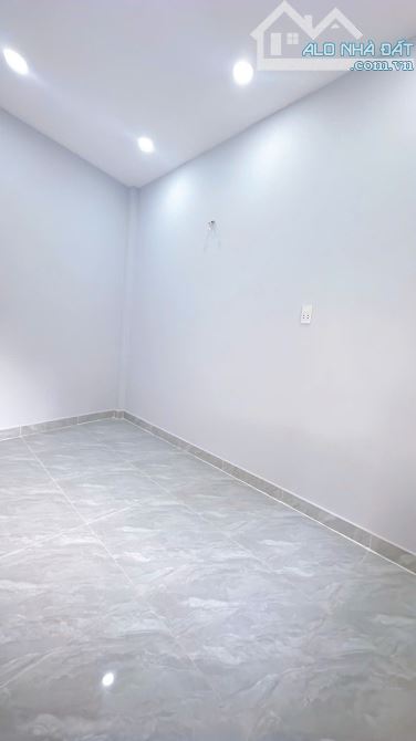 NHÀ MỚI ĐÚC BÊ TÔNG HẺM NGANG 3.5 M HƠN 2 TỶ NHỈNH - 5