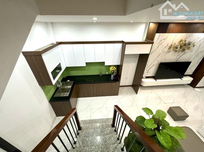 Cần bán căn nhà Vĩnh Khang Ngọc Hồi lô góc 4 tầng hơn 5 tỷ - 6