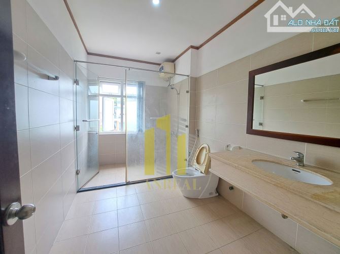 Villa Phố Có Hầm 3 Lầu - 5 Phòng Ngủ Giá 40 Triệu - 6