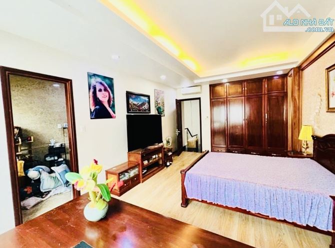 Mặt tiền khu Tên Lửa - 6x20m - Có hầm - 4 tầng - 5PN - Đường 16m - 6