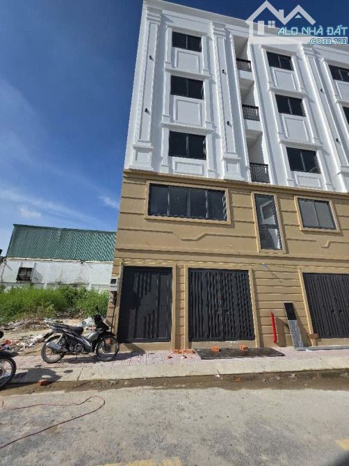 ĐẤT THỔ CƯ TÂY LÂN P.TÂN TẠO Q BÌNH TÂN - 5,5X9 - 50M2 - ĐƯỜNG 6M GIÁ 3,5TỶ TL - 6