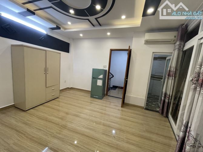 Bán nhà Hẻm 8m Thích Quảng Đức – Vị trí đẹp .Kết cấu 5 tầng.Giá tốt - 6
