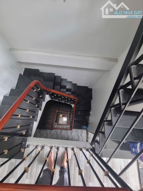 Bán nhà đường Lĩnh Nam 55m 4 tầng ô tô đỗ cửa vừa ở vừa kinh doanh tốt - 6