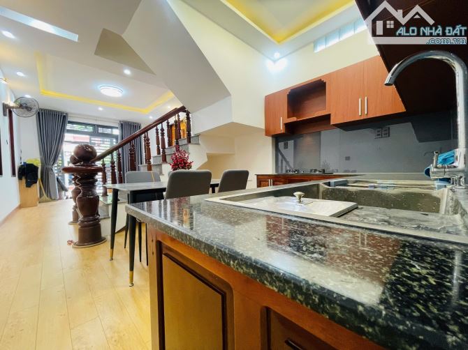 NHÀ 3 LẦU ĐƯỜNG LÝ THƯỜNG KIỆT TRUNG TÂM PHỐ CŨ BMT 5 TỶ - 6