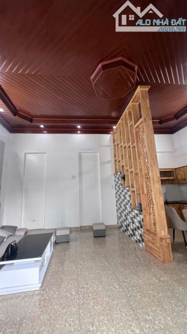 NHÀ HẺM 235 NGUYỄN VĂN CỪ – THÔNG HẺM 267 NVC - PHƯỜNG TÂN LẬP - 7