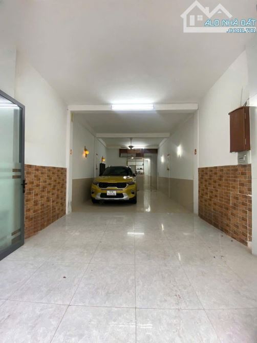 Biêt Thự Khu Cư Xá Lê Đại Hành Q11 . DT : 4 x 18m , 2 Lầu , Giá : 11.5 tỷ  TL - 7