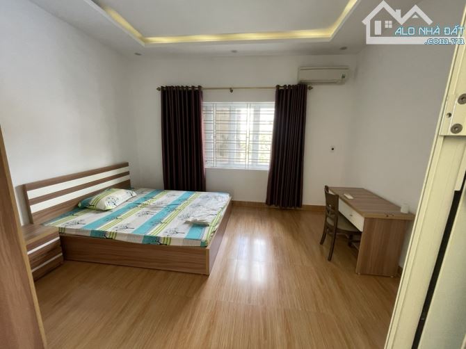 Cho thuê nhà phố Văn Cao vị trí đẹp, 5 p.ngủ (55m2). - 7
