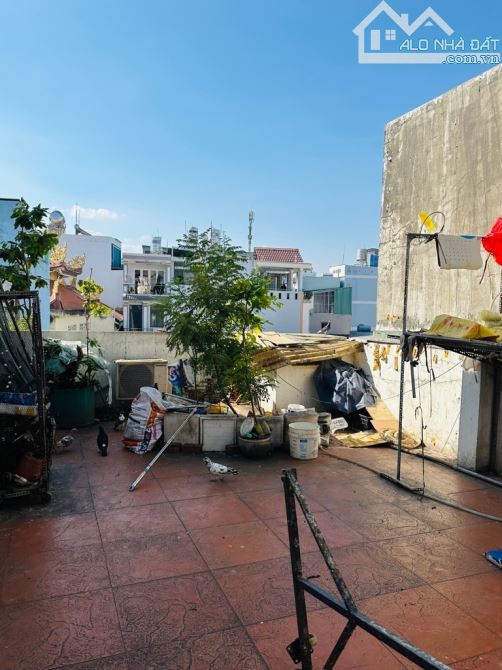 LÊ QUANG ĐỊNH HÊM XE HƠI VÀO NHÀ 105 M 2 NGANG 5 NHÀ 3 TẦNG  SÂN THƯỢNG TRƯỚC SAU - 7