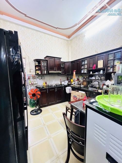 MT HẺM VÍP p15 TÂN BÌNH - NGANG KHỦNG 8.2M-206M2 4 TẦNG NHỈNH 18TỶ TL - 7