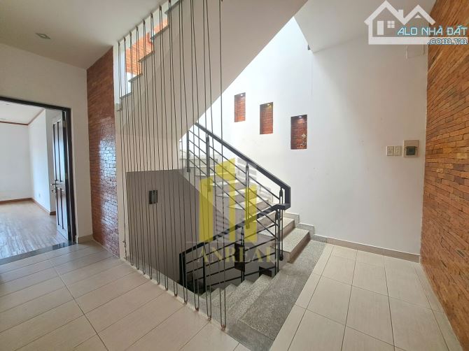 Villa Phố Có Hầm 3 Lầu - 5 Phòng Ngủ Giá 40 Triệu - 7