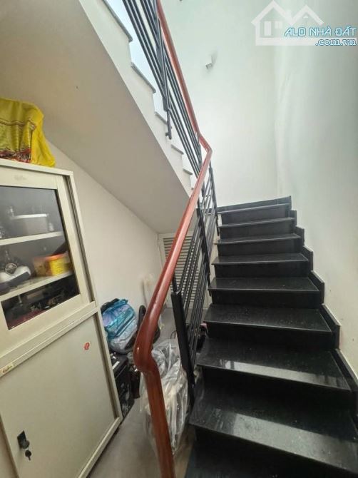 TRUNG TÂM QUẬN 3 - LÊ VĂN SỸ - 82M2 - NGANG 5.3M - 7
