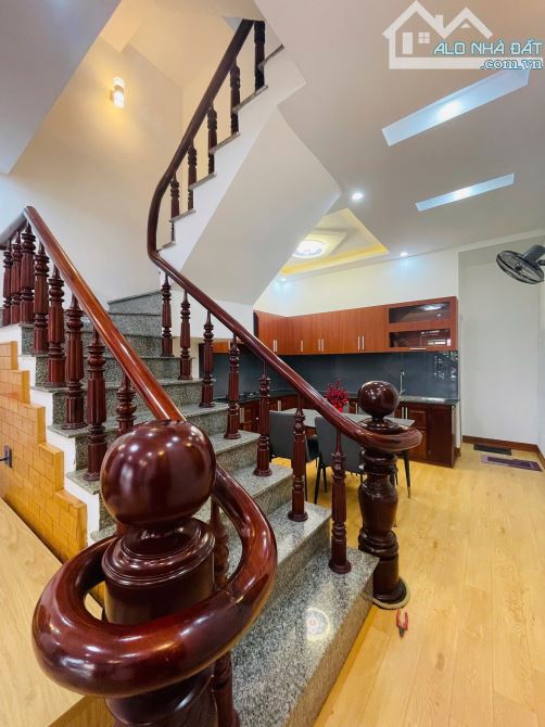 NHÀ 3 LẦU ĐƯỜNG LÝ THƯỜNG KIỆT TRUNG TÂM PHỐ CŨ BMT 5 TỶ - 7