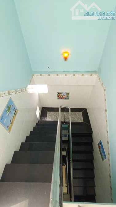 TỈNH LỘ 10, DTs 128M2, 4 TẦNG ĐÚC, 5PN,BÌNH TÂN GIÁP Q6,TÂN PHÚ, SÁT TÊN LỬA, CHỈ 3.X TỶ - 8