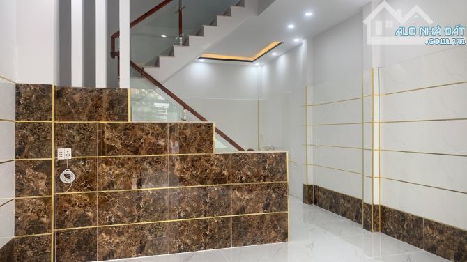 GIẢM SÂU 1.2 TỶ - CHỈ CÒN 8 TỶ - 4.8X12.5M - 4 TẦNG - NHÀ MỚI 100% - 8