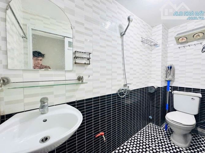 Văn Chương - Nhà dân xây chắc chắn - Gần phố - Ngõ xe máy tránh - Chủ tặng đồ - 8