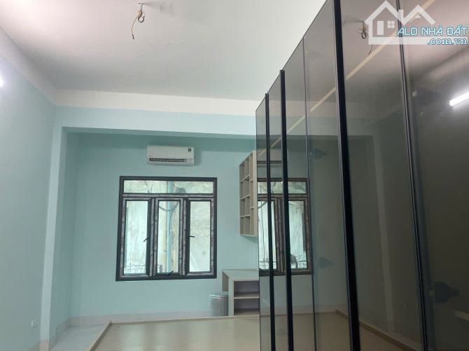 BÁN NHÀ PHỐ PHƯƠNG MAI, CẠNH VINCOM, ĐỐNG ĐA, 2 MẶT NGÕ, DT 35M2* 5 TẦNG* GIÁ 8.5 TỶ - 8