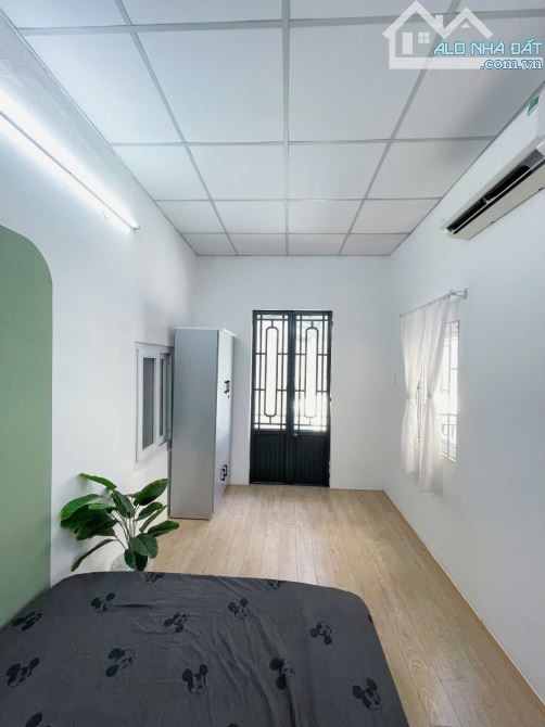 Chính chủ cần bán nhanh căn nhà lô góc 2 tầng đường  Pasteur - 8