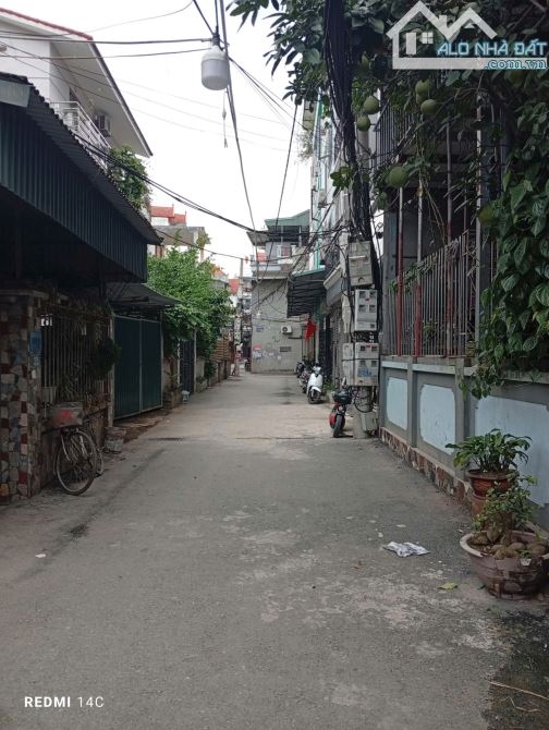 NHÀ ĐẸP Ở NGAY_QUYẾT THẮNG-YÊN NGHĨA_10M OTO ĐỖ_FULL ĐỒ_NHIỀU TIỆN ÍCH 38M2_5T_MT5,4_5,8TỶ - 8