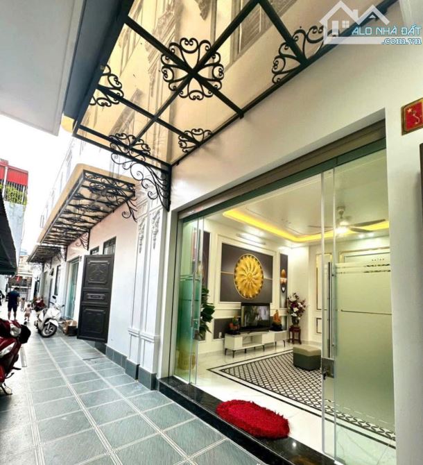 C.H.O T.H.U.Ê N.H.À Trần Nguyên Hãn , 45m2, 3 tầng, 3 ngủ chỉ 8 triệu - 8