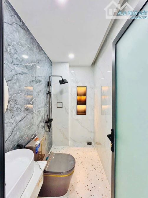 Bán Nhà Gần MT Nguyễn Trãi, Quận 1, Vị Trí Vàng Kinh Doanh, 5x20m.Giá Cực Hiếm 6Tỷ990 . - 8