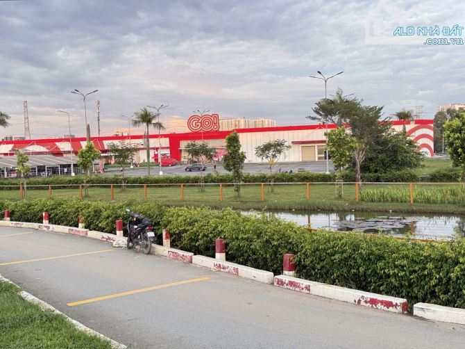 GIÁ SỐC- NHÀ XƯỞNG + VĂN PHÒNG 3 TẦNG – KCN TÂN TẠO 4.200M² (42x100) – GIÁ NHỈNH 100T - 8