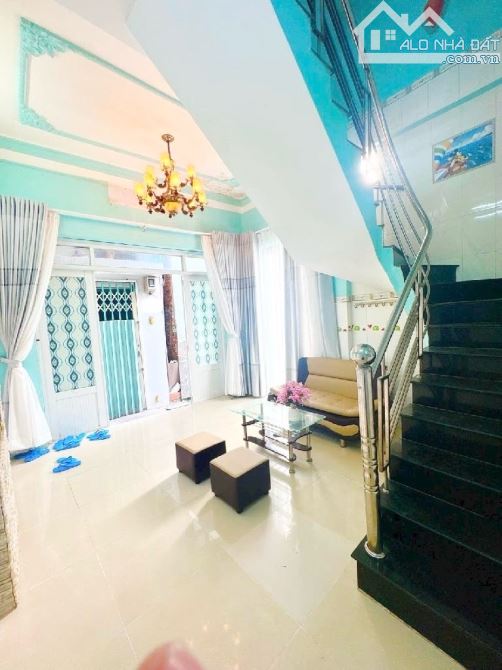 TỈNH LỘ 10, DTs 128M2, 4 TẦNG ĐÚC, 5PN,BÌNH TÂN GIÁP Q6,TÂN PHÚ, SÁT TÊN LỬA, CHỈ 3.X TỶ - 9