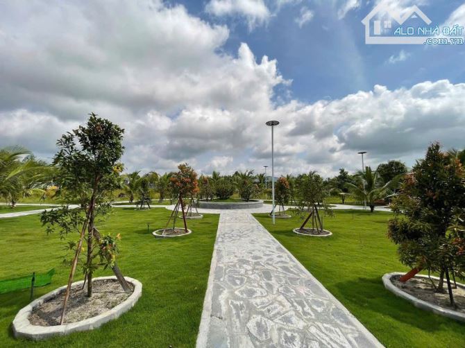 CHỦ NGỘP NẶNG giảm mạnh còn 32tỷ gần 8000 m². Giá bao rẻ nhất khu du lịch Biển Cam Bình - 9