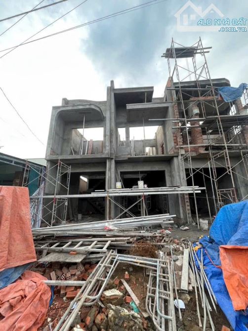 BÁN NHÀ MỚI XÂY KIÊN CỐ SỔ RIÊNG THỔ CƯ 1 SẸT ĐƯỜNG HL9 NGAY NHÀ THỜ TÂN TRIỀU - 9